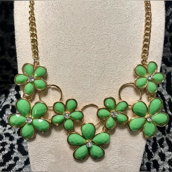 Green Flower Statement Necklace With Rhinestones - Picture 3 of 6